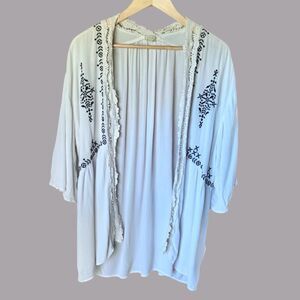 Eyeshadow Womens Embroidered Kimono Top Size L Lace Boho Festival Hippie Sheer